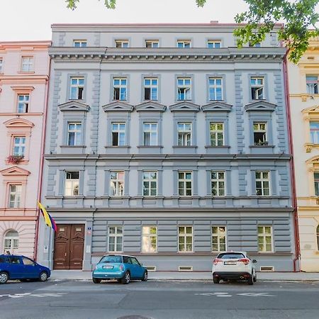 Cozy Quiet New Apartment In Karlin Square Praga Zewnętrze zdjęcie